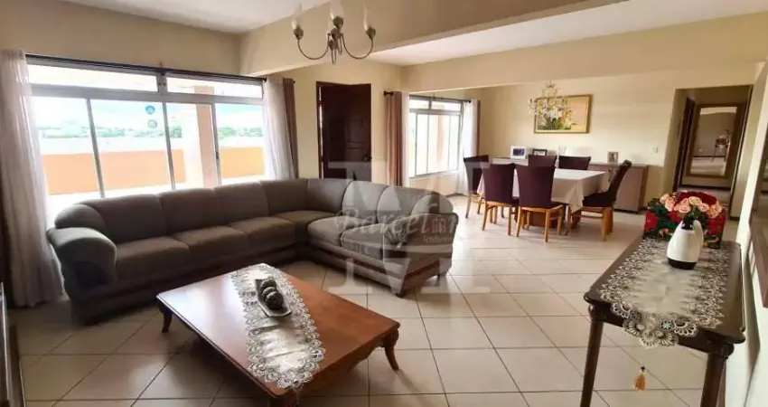 APARTAMENTO GARDEN COM 228 M² DE TERRAÇO EXCLUSIVO NO CENTRO DE CAMPO LARGO ÓTIMA LOCALIZAÇÃO 03 DORMS SENDO 01 SUÍTE.
