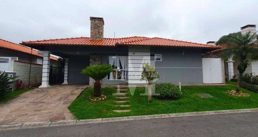 CASA TÉRREA MOBILIADA, CONDOMÍNIO CA'D'ORO. SANTA FELICIDADE/ SÃO BRAZ. COM JARDIM E QUINTAL. LINDA!