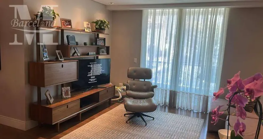 Apartamento a venda no agua verde, próximo clube curitibano; sacada com churrasqueira, 2 vagas.