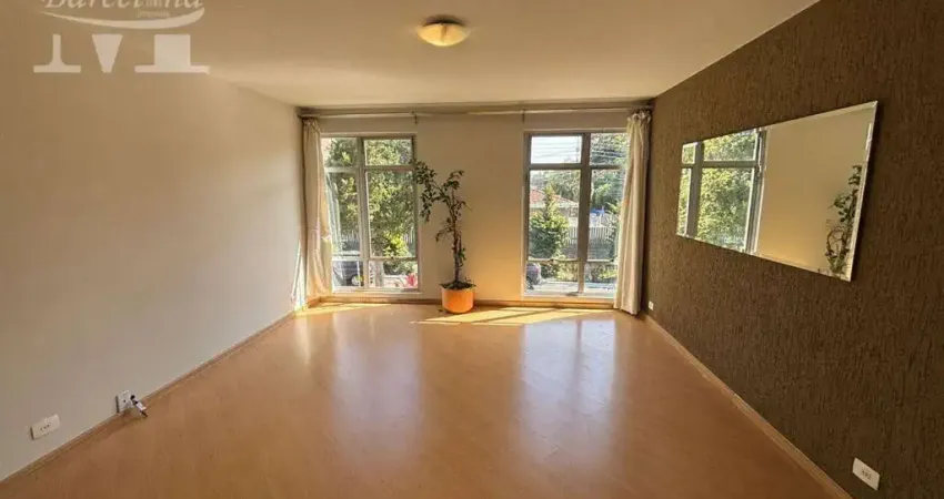 Casa de esquina , comercial e ou residencial.   entre seminário e los angeles. ótima localização.