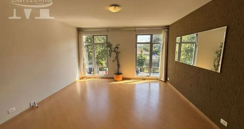 Casa de esquina , comercial e ou residencial.   entre seminário e los angeles. ótima localização.