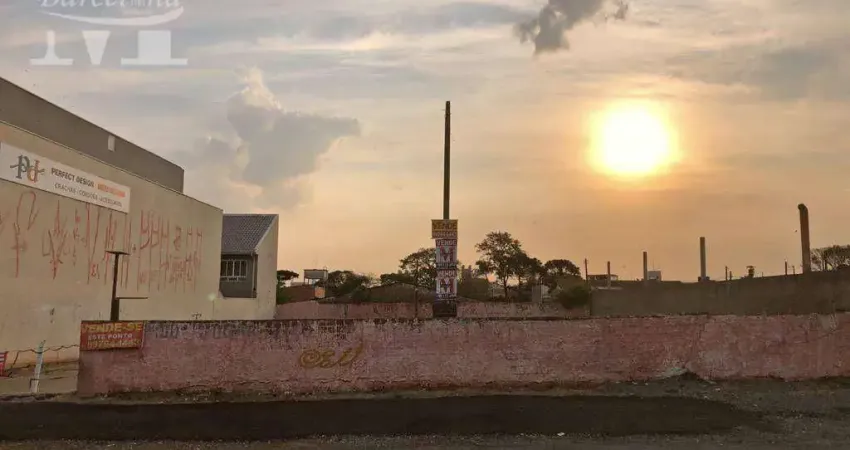 Alugo terreno ao lado da live curitiba há duas quadras do shopping palladium