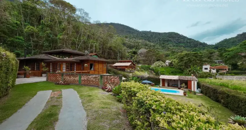 Casa com 4 quartos à venda no Centro, Areal 