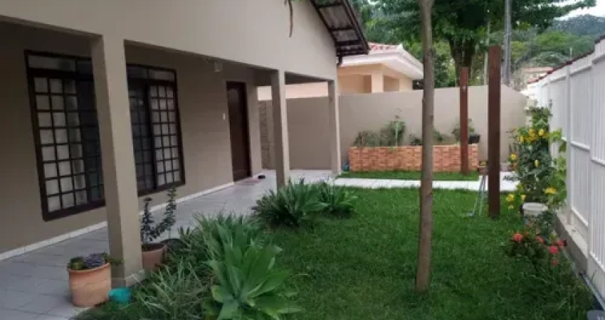 Casa á venda em Canasvieiras !