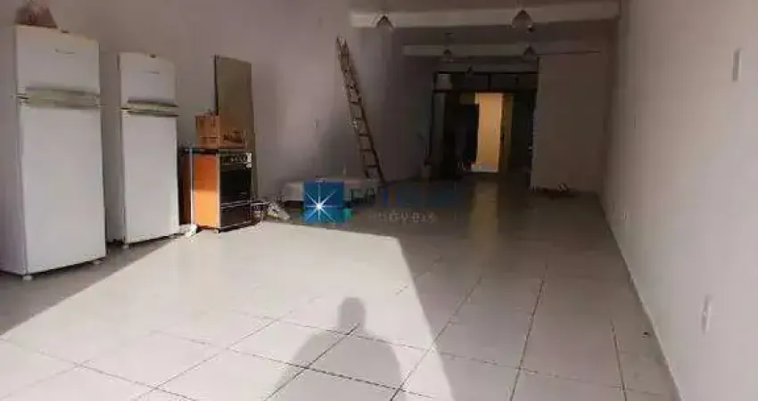 Ótimo salão /casa bem localizados na vila industrial para locação