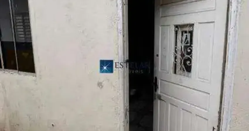 Casa com 2 quartos para alugar no Centro, Mogi das Cruzes