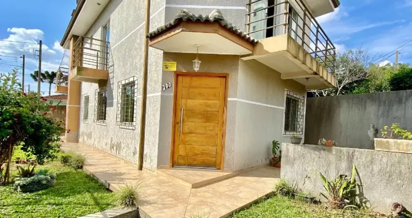 Sobrado amplo com 5 quartos e terraço em localização privilegiada