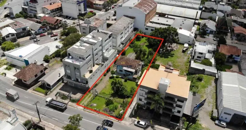 Terreno à venda na Rua Professor Marcos Martini, 284, Colina Sorriso, Caxias do Sul