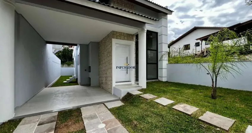Casa com 3 quartos à venda na Avenida José Carlos de Anflor, 260, Cruzeiro, Caxias do Sul
