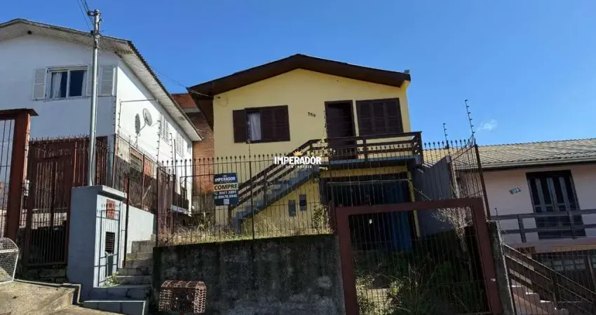Casa com 3 quartos à venda na Rua Irmo Edo Kayser, 339, Kayser, Caxias do Sul