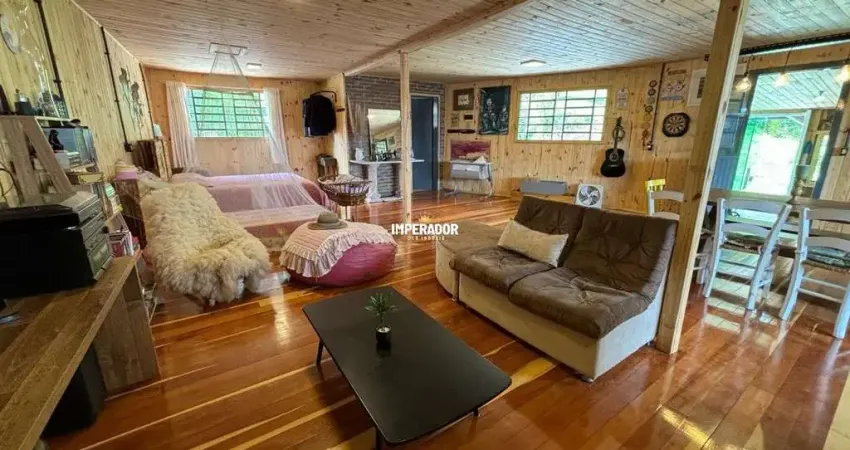 Chácara / sítio com 2 quartos à venda na Rua Agostinho Peves, 348, Petrópolis, Caxias do Sul