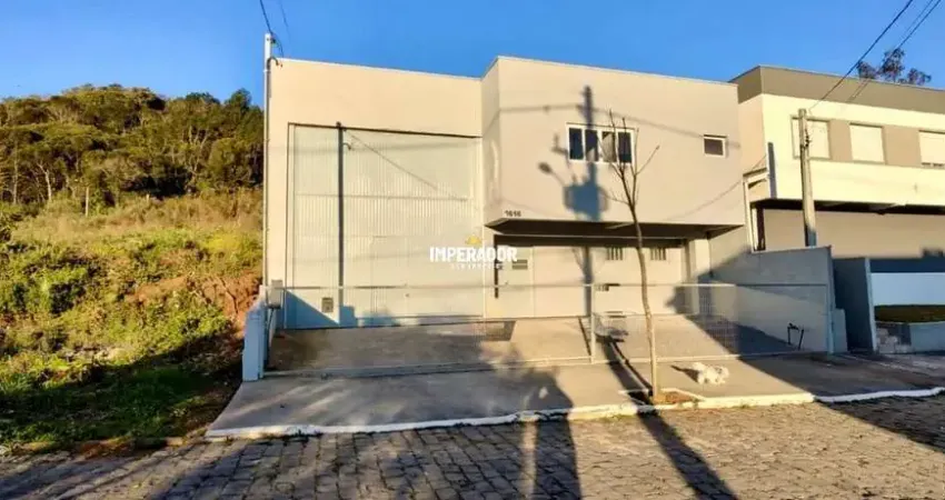 Barracão / Galpão / Depósito à venda na Rua Camilo dal Piaz, 1616, Ana Rech, Caxias do Sul