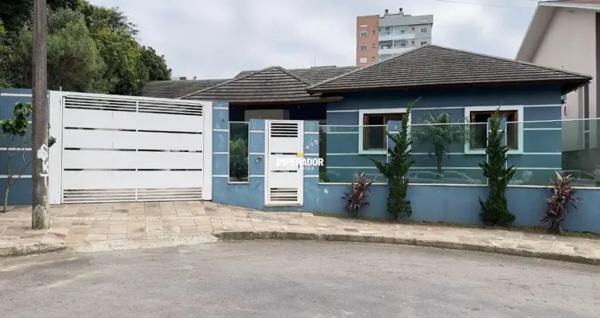Casa com 3 quartos à venda na Rua Nadyr Antonio Antonioli, 445, Vila Verde, Caxias do Sul