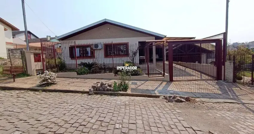 Casa com 3 quartos à venda na Rua Luiz Gubert, 79, Santa Catarina, Caxias do Sul