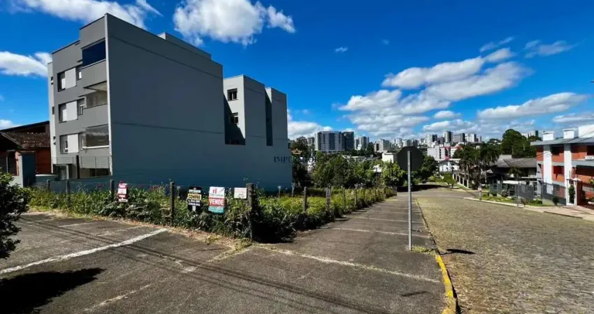 Terreno à venda na Rua dos Jacarandás, 134, Cinqüentenário, Caxias do Sul