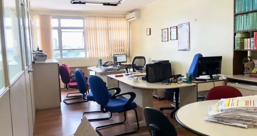 Sala comercial à venda na Avenida Júlio de Castilhos, 1634, Centro, Caxias do Sul