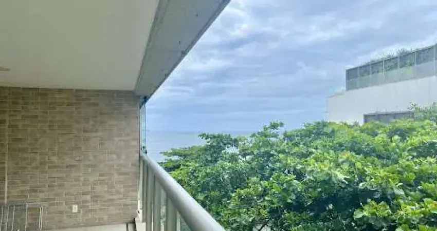 Raridade! 4 quartos com varanda, 2 vagas, quadríssima da praia