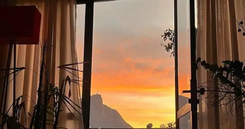 Apartamento com 2 dormitórios à venda, 80 m² por r$ 1.290.000,00 - leblon - rio de janeiro/rj