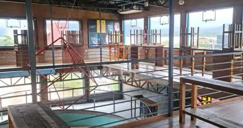 Casa comercial à venda na Praia do Rosa, Imbituba 