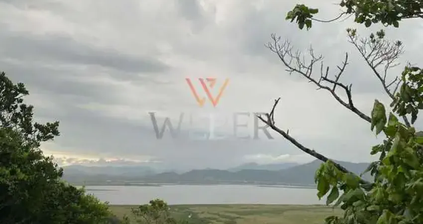Terreno à venda na Praia da Silveira, Garopaba