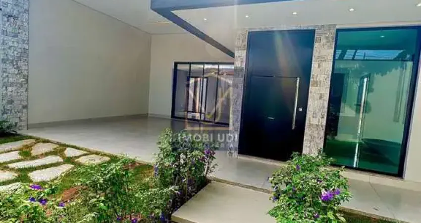 Casa com 4 quartos à venda no Santa Mônica, Uberlândia