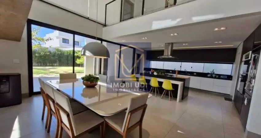 Casa em condomínio fechado com 5 quartos à venda no Jardim Sul, Uberlândia 