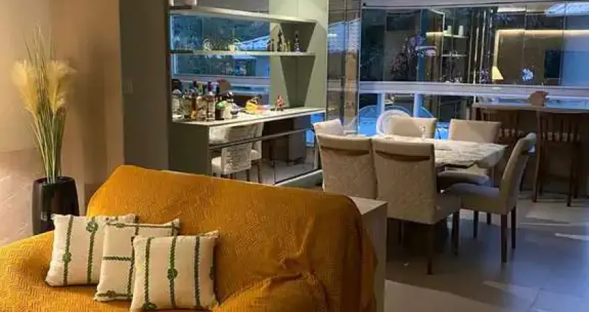 Excelente apartamento de 2 suítes no bairro cabeçudas em itajaí sc