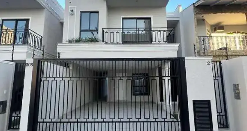Casa com 3 quartos à venda na Rua Juvenal Garcia, Centro, Itajaí