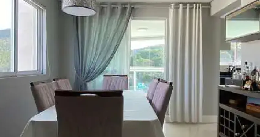 Excelente apartamento de 2 dormitórios sendo uma suíte no bairro fazenda em itajaí sc