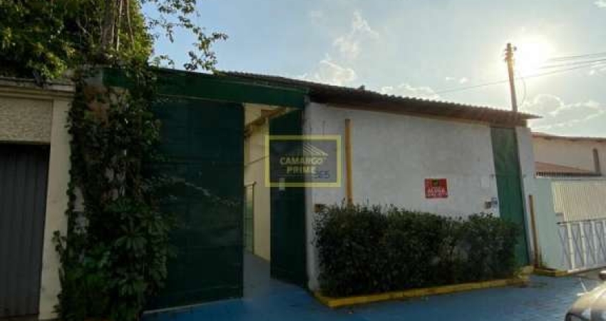 Casa comercial com 11 salas para alugar na Rua Comendador Elias Assi, 365, Caxingui, São Paulo