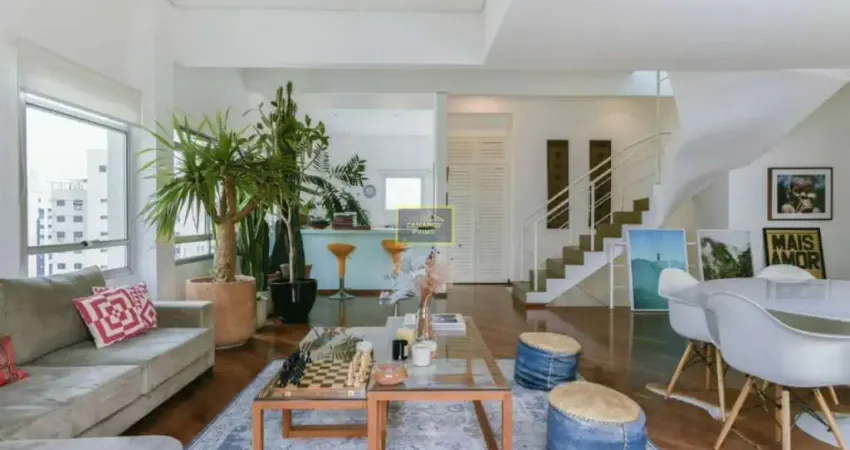 Triplex para venda no Jardins