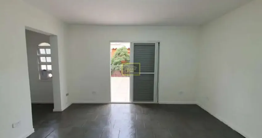 Casa comercial com 4 salas para alugar na Rua Professor Gonzaga Duque, 163, Pompéia, São Paulo