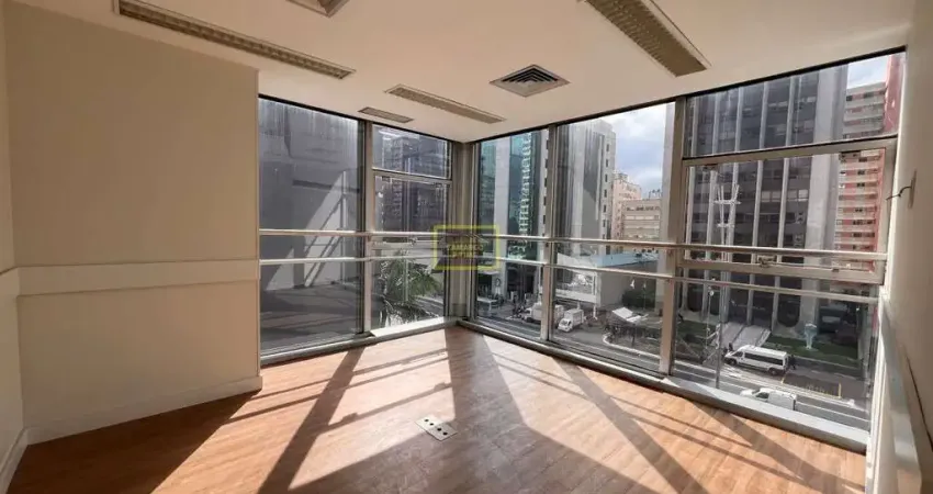 Conjunto comercial na Av. Paulista
