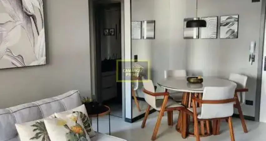 Apartamento com 2 dormitórios mobiliado para venda na Vila Mariana