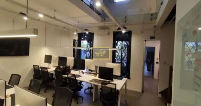 Casa comercial com 9 salas para alugar na Rua Groenlândia, 66, Jardim América, São Paulo