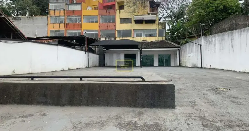 Casa comercial com 3 salas para alugar na Avenida Eliseu de Almeida, 898, Instituto de Previdência, São Paulo