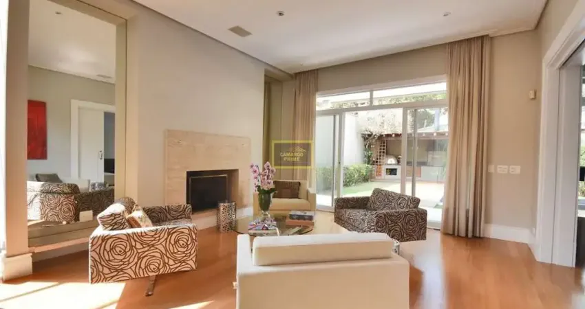 Casa assobradada com 500 metros de área construída, para venda , no morumbi