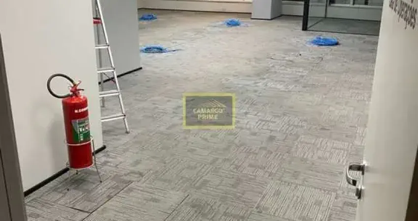 Sala comercial com 5 salas para alugar na Rua Joaquim Floriano, 960, Itaim Bibi, São Paulo