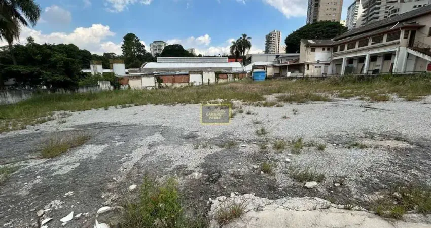 Barracão / Galpão / Depósito à venda na Rua Turiassu, 990, Perdizes, São Paulo