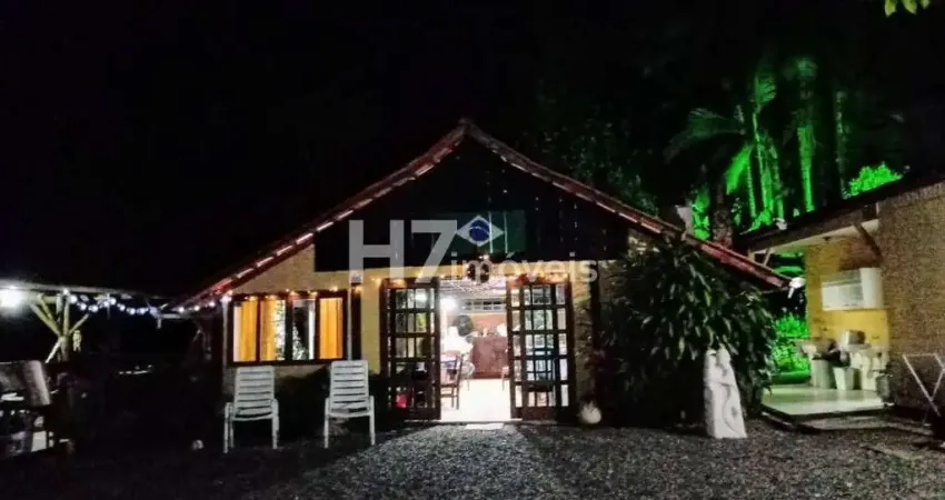 Casa com 4 quartos à venda na Vila Nova, Joinville