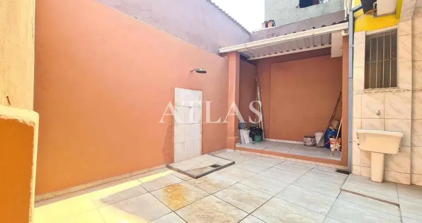 Casa com 3 quartos à venda na Rua Treze de Maio, 100000, Bom Jesus, Volta Redonda