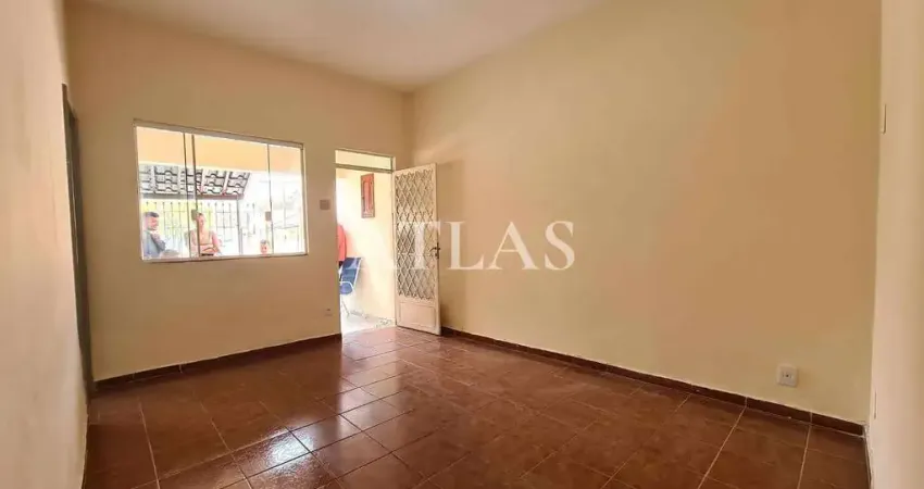 Casa com 3 quartos à venda na Rua Treze de Maio, 1000, Bom Jesus, Volta Redonda