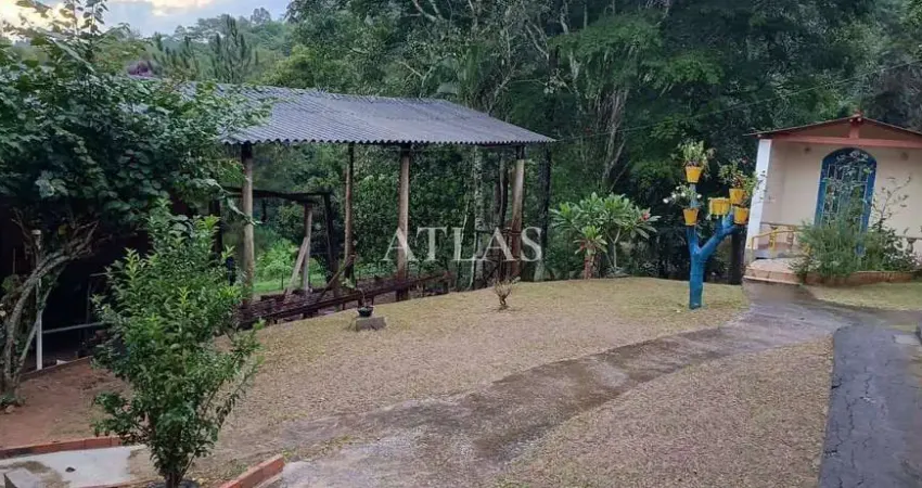 Sítio com linda casa à venda, 3 quartos, 50.000m2,  pinheiral/rj