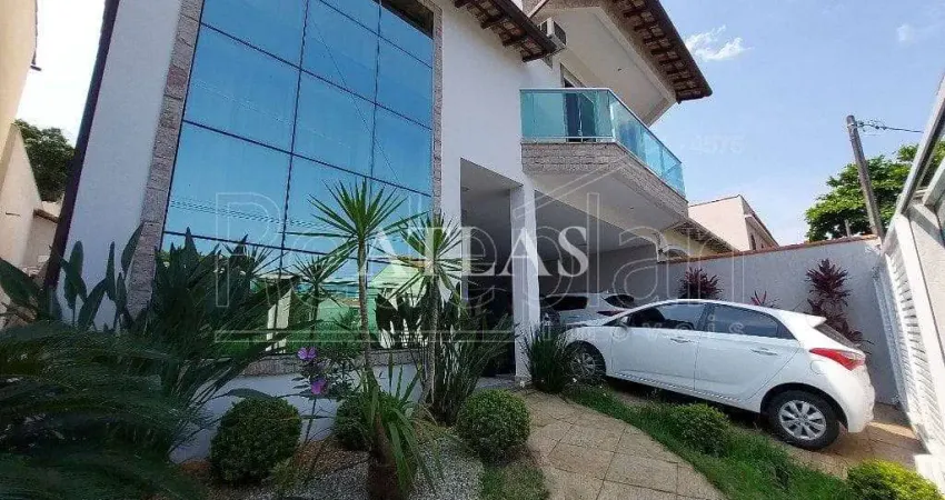 Casa com 3 quartos à venda na Avenida Eda Abrantes Alcides, 100, Jardim Belvedere, Volta Redonda