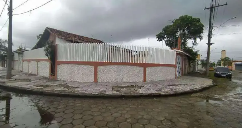 Casa para Venda em Itanhaém, Balneário Gaivota, 2 dormitórios, 1 banheiro, 3 vagas