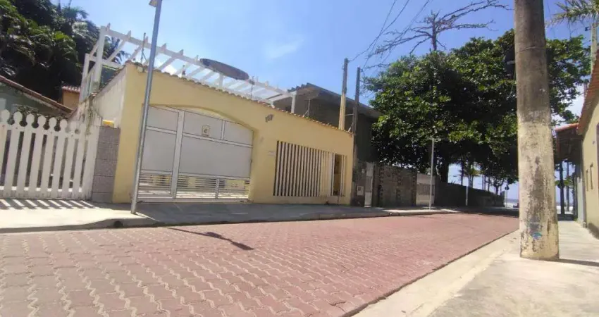 Casa para Venda em Itanhaém, Praia dos Sonhos, 6 dormitórios, 1 suíte, 3 banheiros, 3 vagas