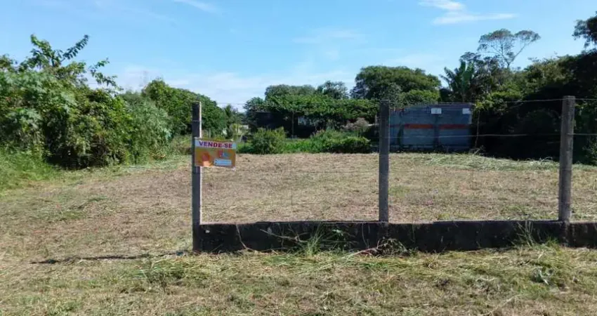 Terreno à venda no Balneário Josedy, Peruíbe
