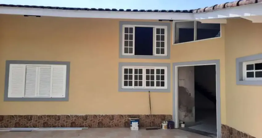 Casa para Venda em Itanhaém, Jardim Magalhães, 2 dormitórios, 1 suíte, 3 banheiros
