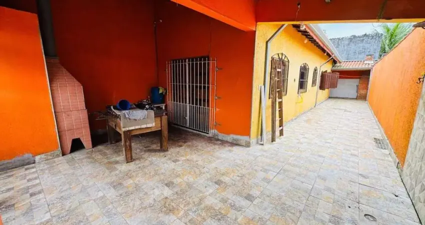 Casa para Venda em Itanhaém, Bopiranga, 2 dormitórios, 2 banheiros, 3 vagas