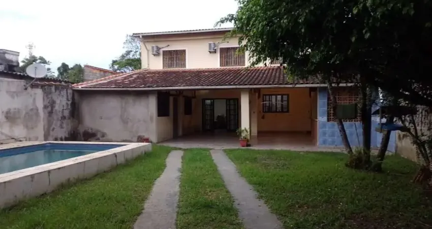 Casa para Venda em Itanhaém, JARDIM SUARÃO, 3 dormitórios, 1 banheiro, 5 vagas